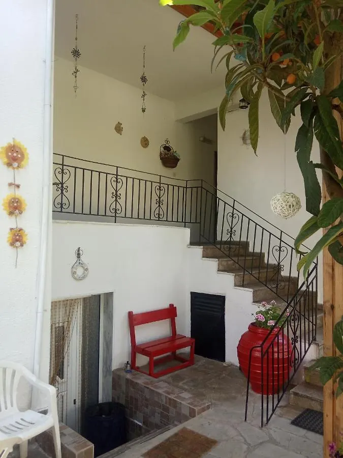 Vangeli'S Garden House Aparthotel Nea Poteidaia